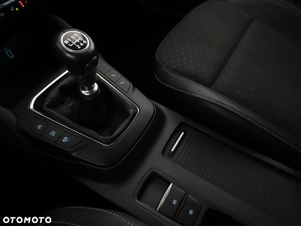 Ford Focus 1.5 EcoBlue STart-Stopp-System TITANIUM - 29