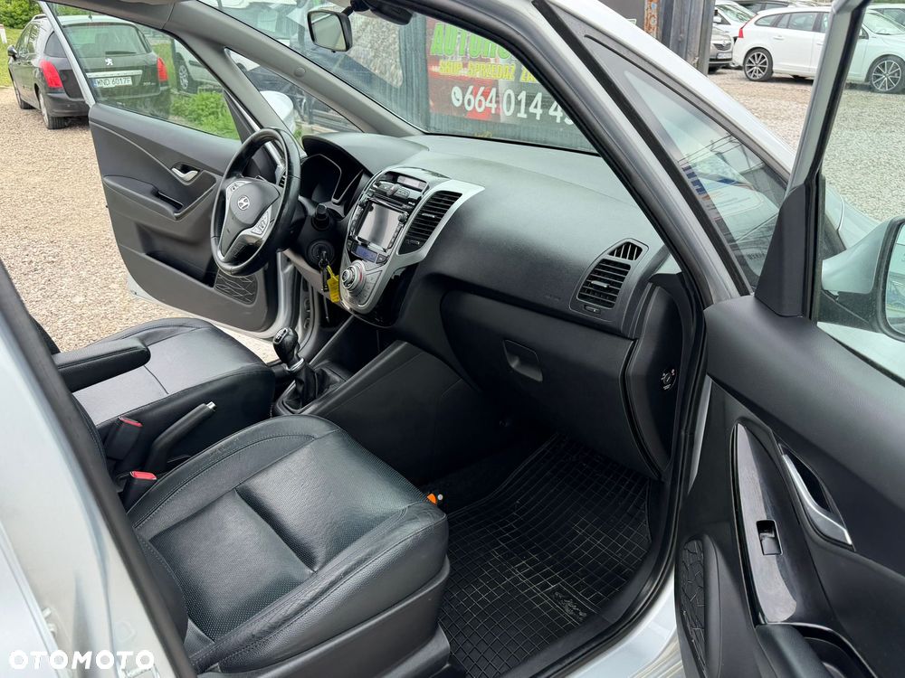 Hyundai ix20 1.4 blue Comfort - 13