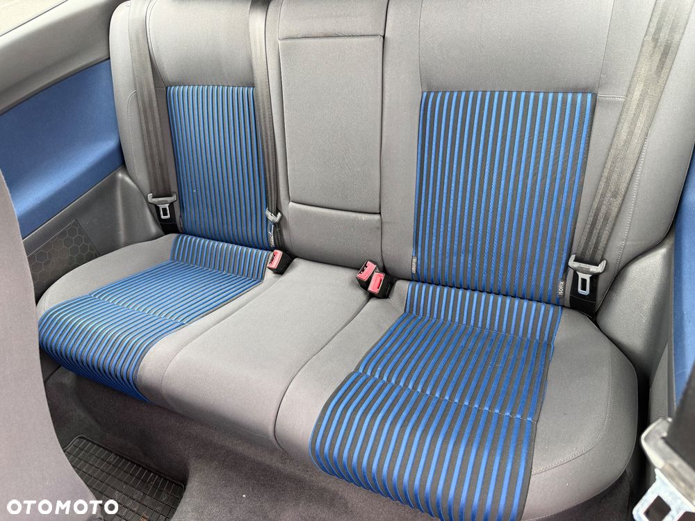 Volkswagen Polo 1.4 Comfortline - 24