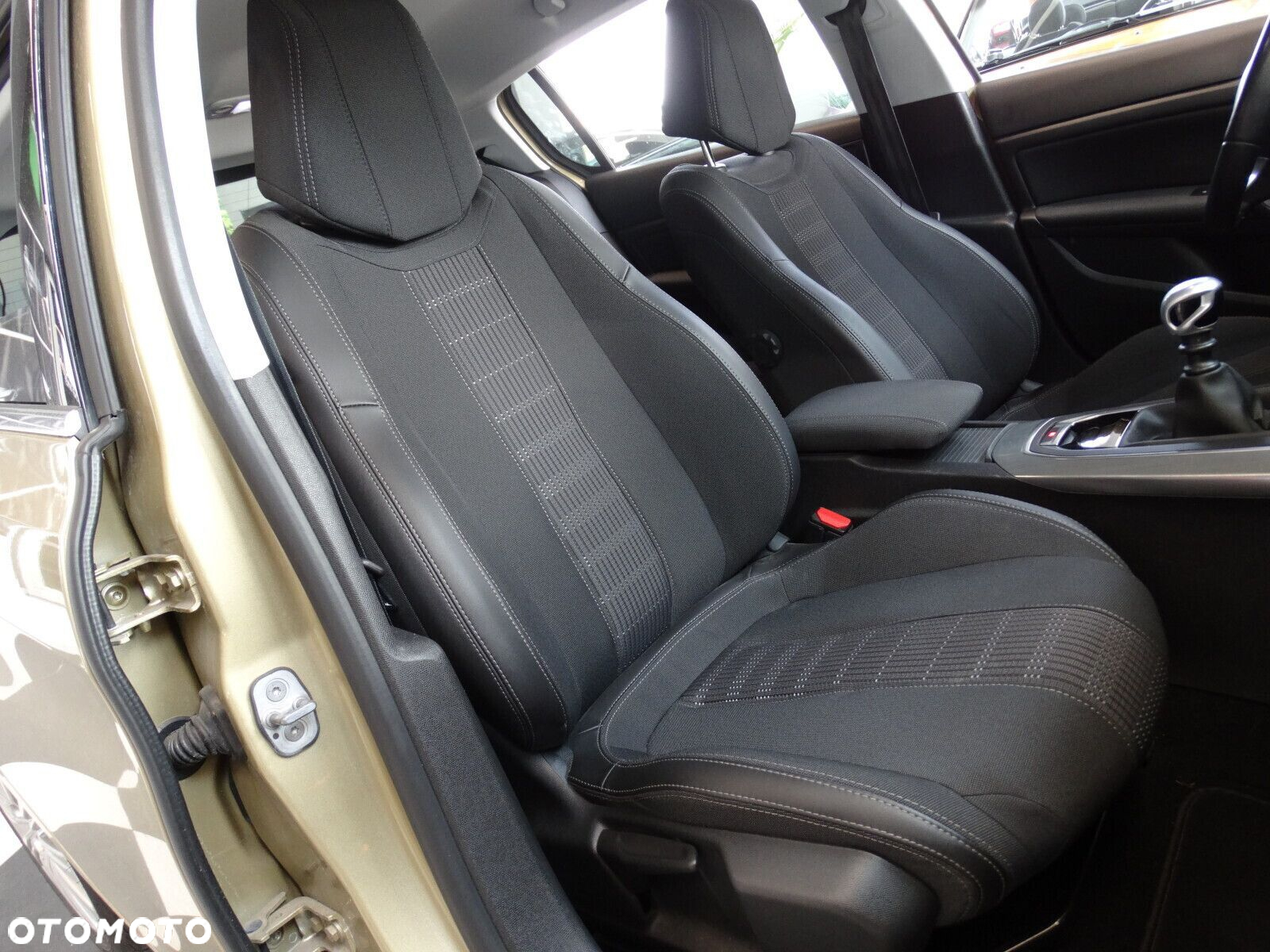 Peugeot 308 - 15