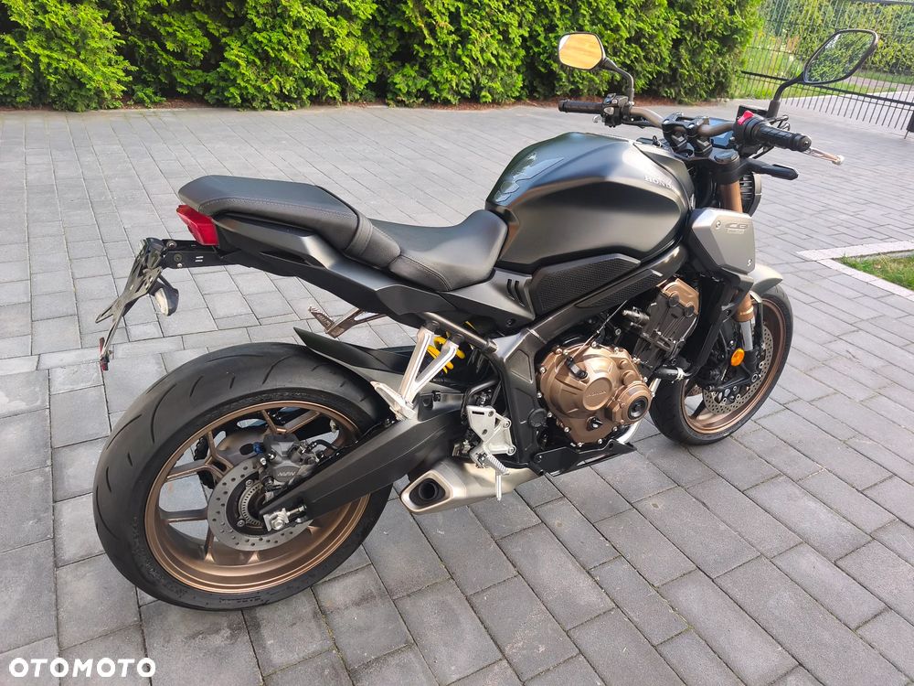 Honda CB - 3