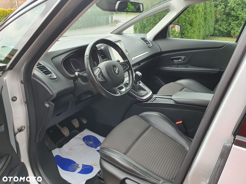 Renault Scenic - 23