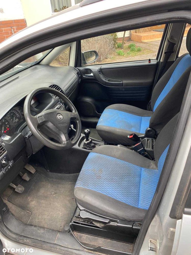 Opel Zafira - 6