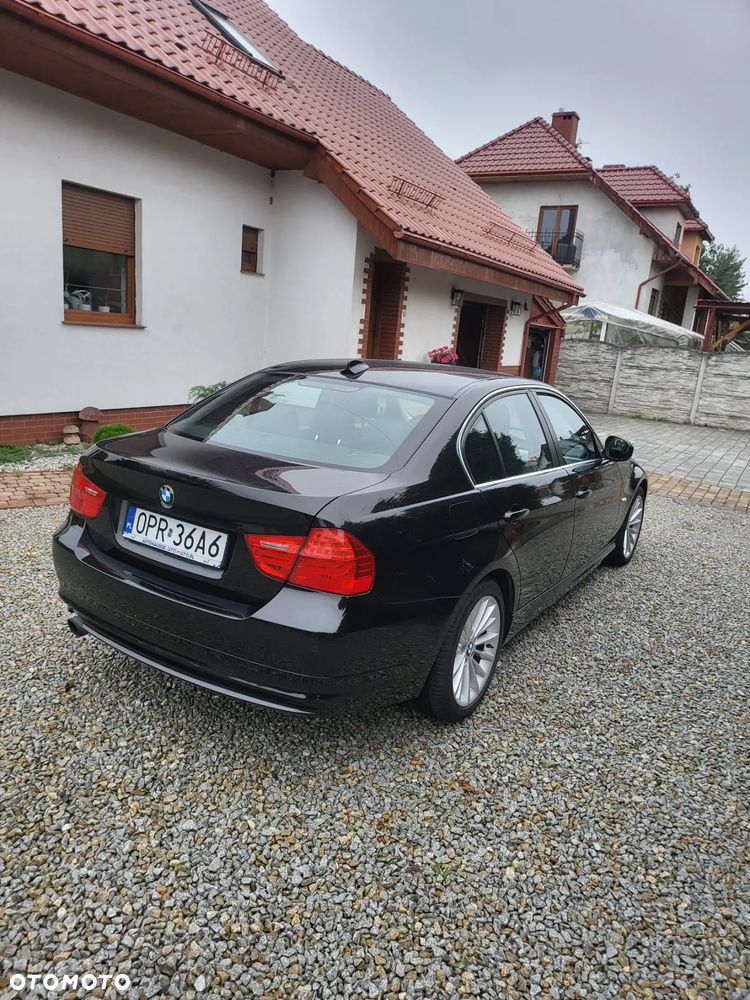 BMW Seria 3 318i Touring Edition Exclusive - 11