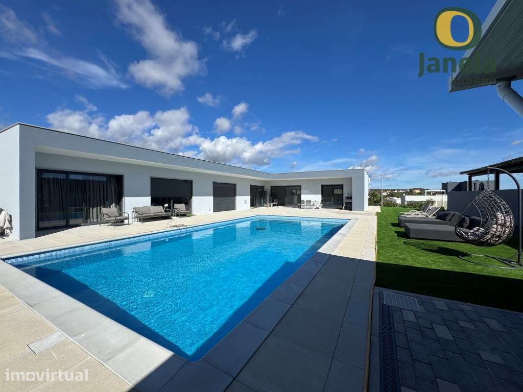 Fantástica Moradia T3+1, Piscina Privada e Excelentes Áreas Exteriores - Grande imagem: 4/38