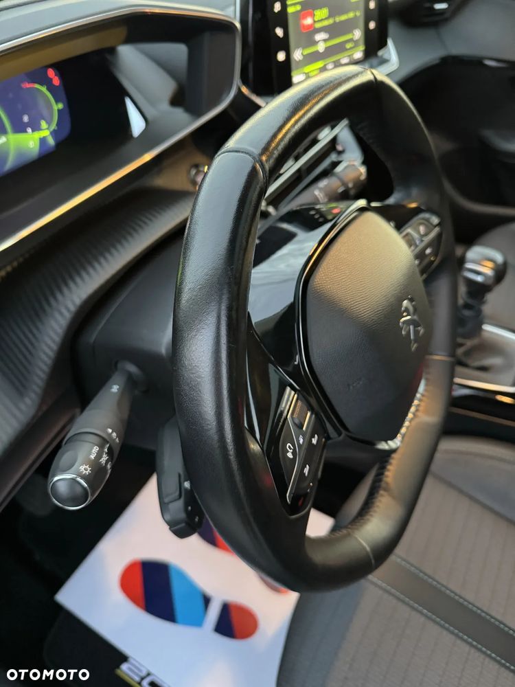 Peugeot 208 1.5 BlueHDi Allure Pack S&S - 29