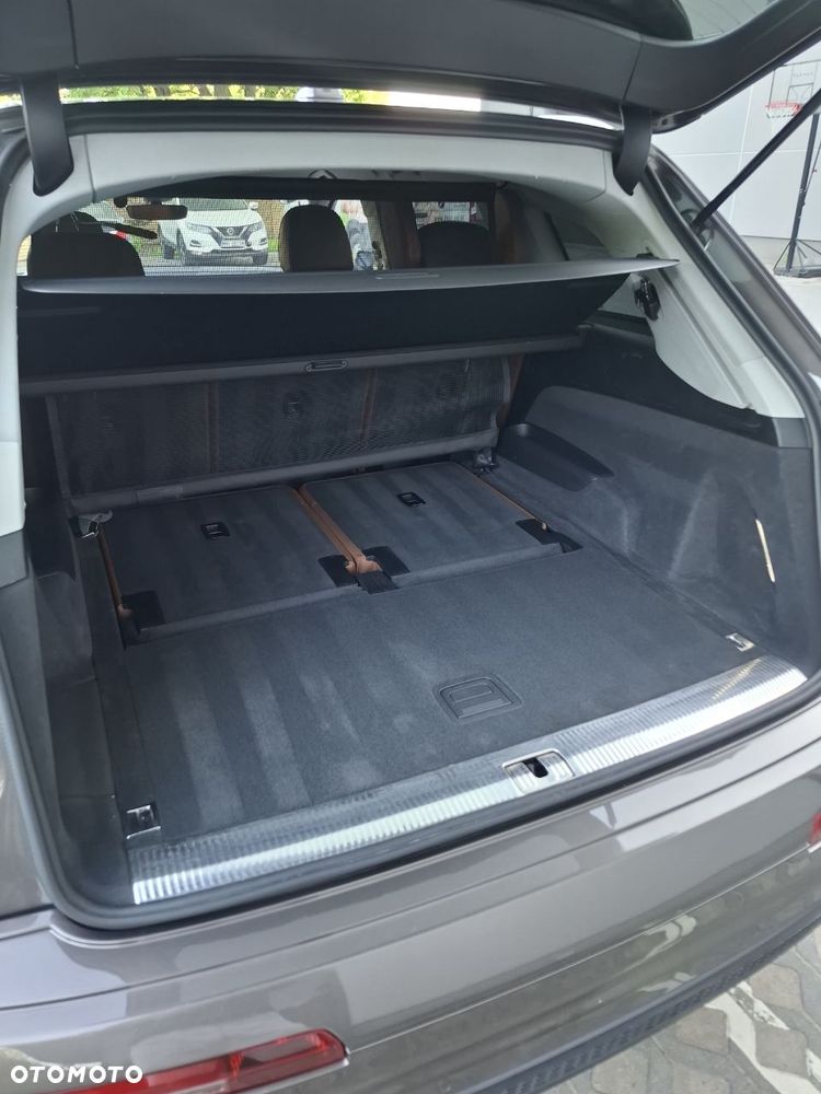 Audi Q7 - 12