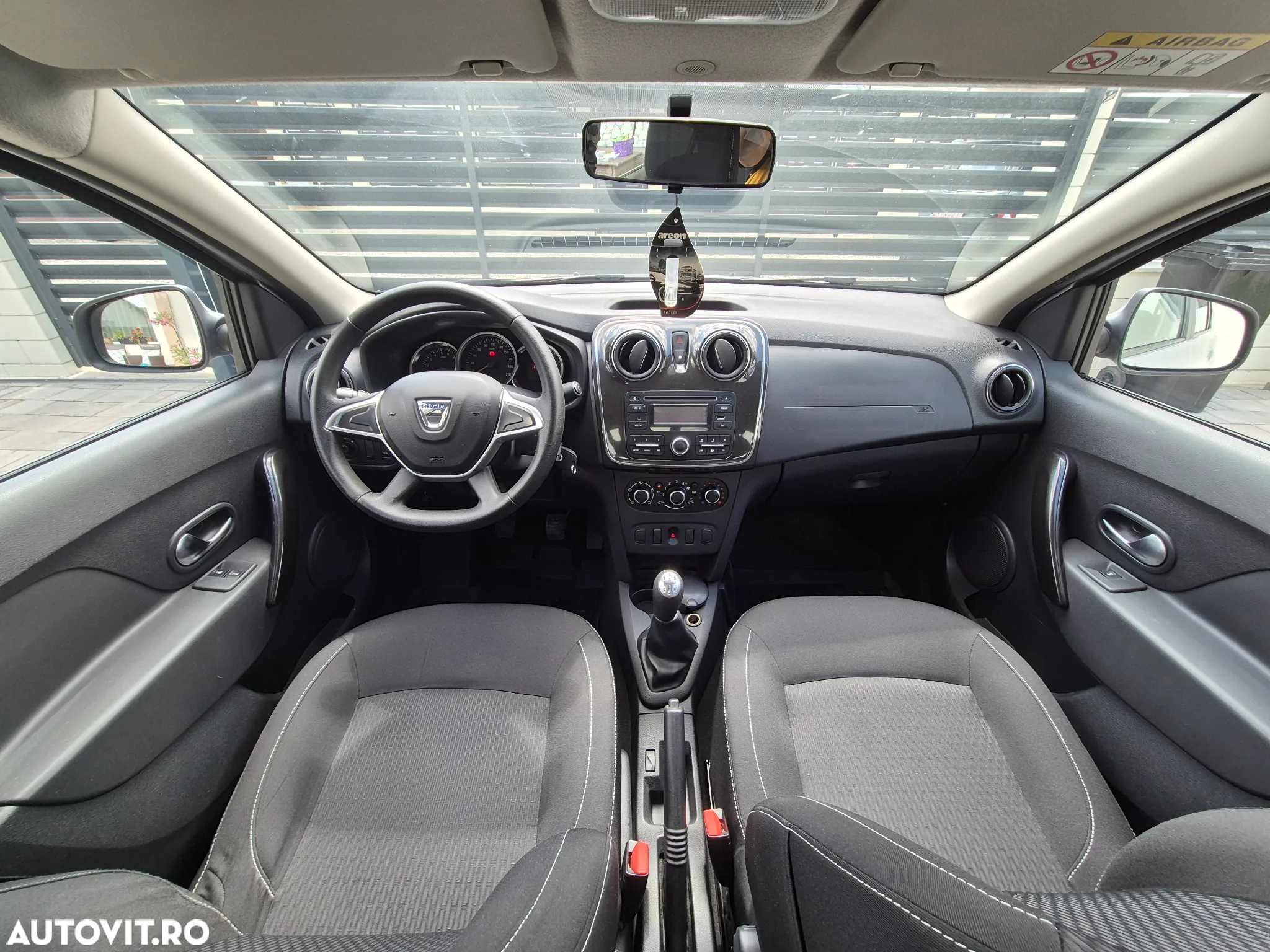 Dacia Logan 1.5 75CP Laureate - 12