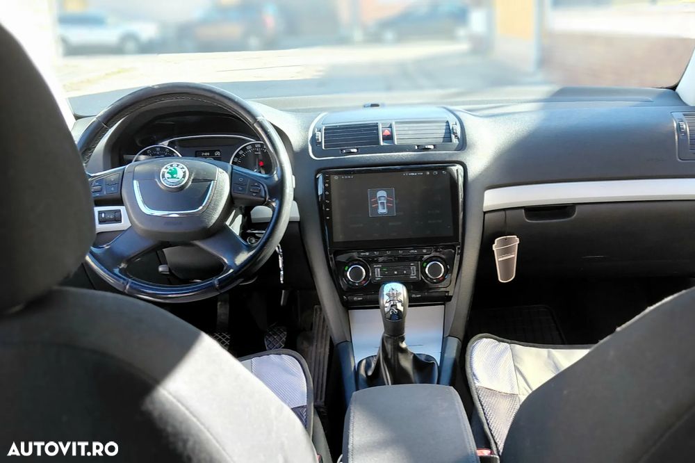 Skoda Octavia 1.6 TDI DPF GreenLine - 9