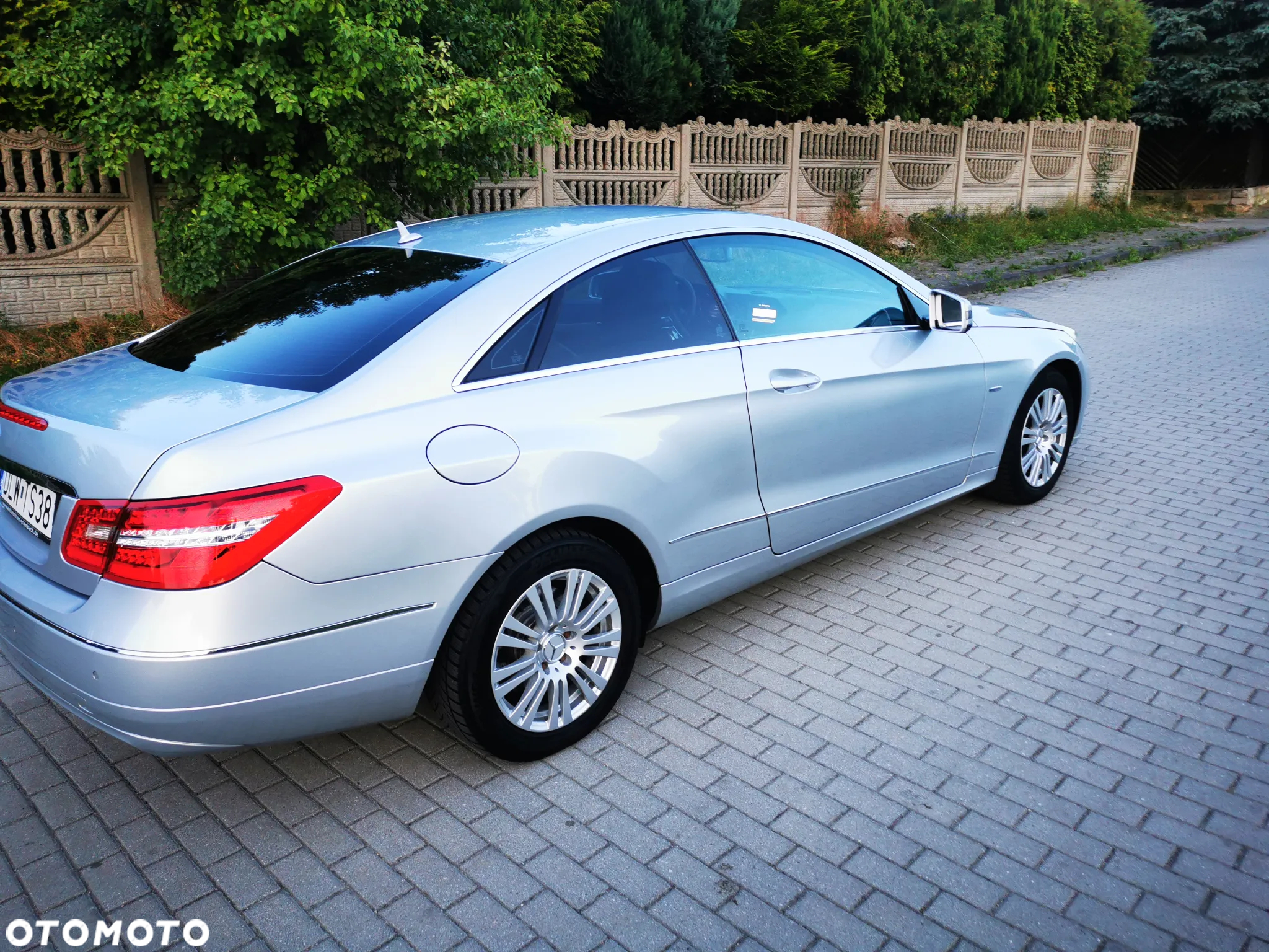 Mercedes-Benz Klasa E 250 CGI BlueEffICIENCY - 5