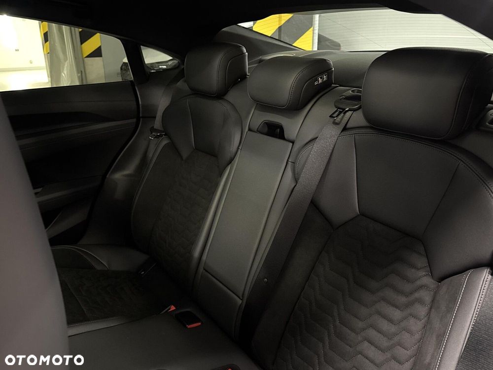 Audi RS e-tron GT - 16