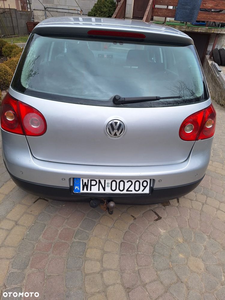 Volkswagen Golf 1.6 FSI United - 7