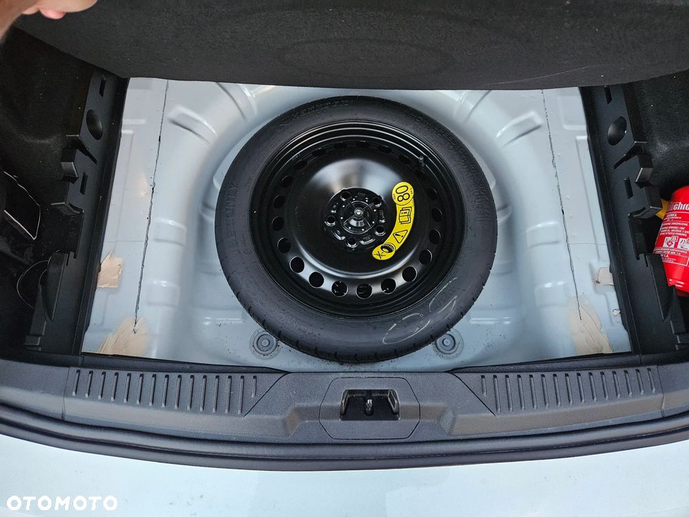 Ford Focus 2.0 EcoBlue Active - 13