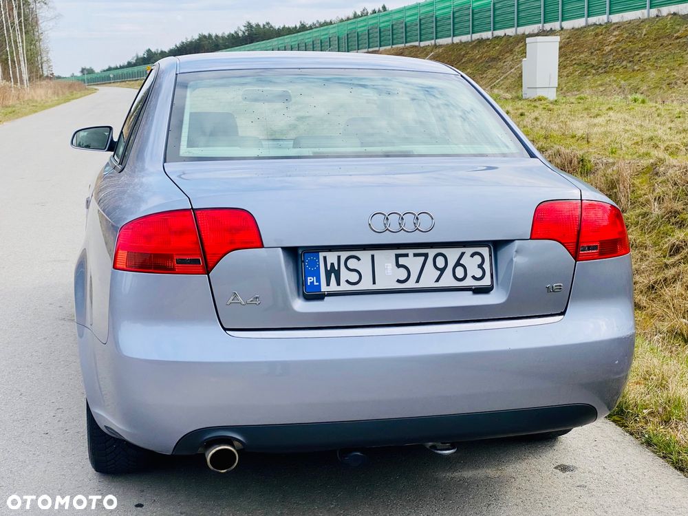 Audi A4 Limousine - 7