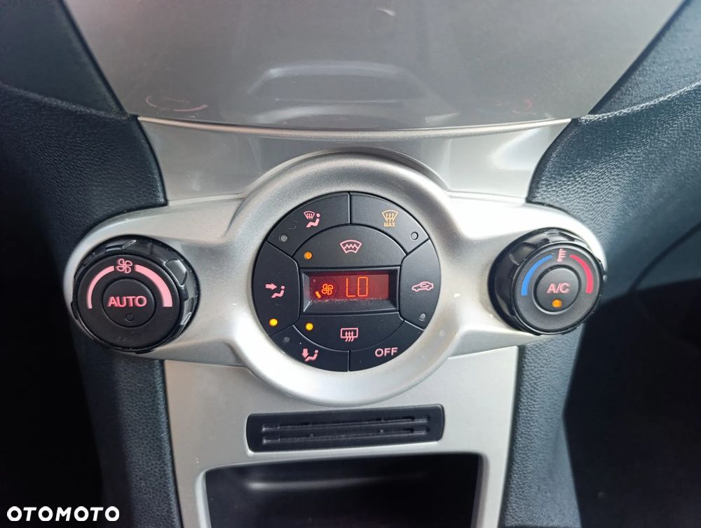 Ford Fiesta 1.25 Titanium - 13