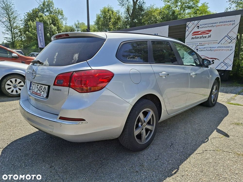 Opel Astra 1.4 Turbo - 11