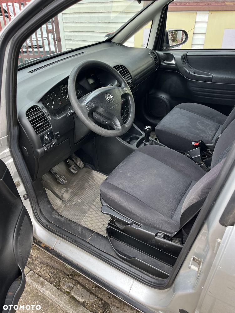 Opel Zafira - 3