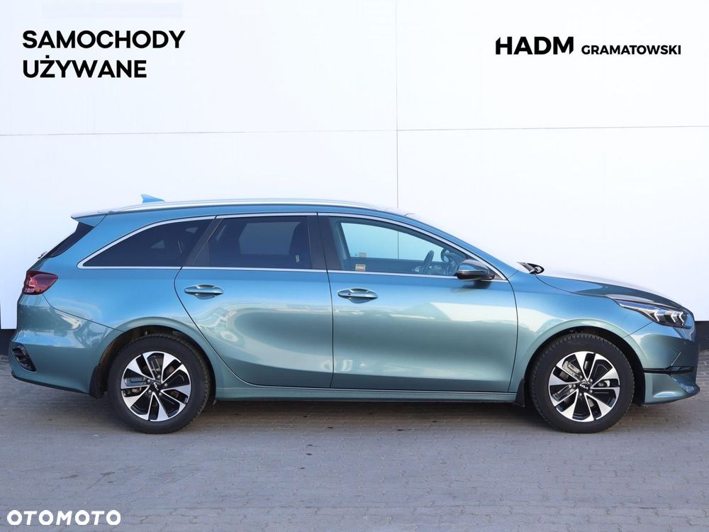 Kia Ceed - 4