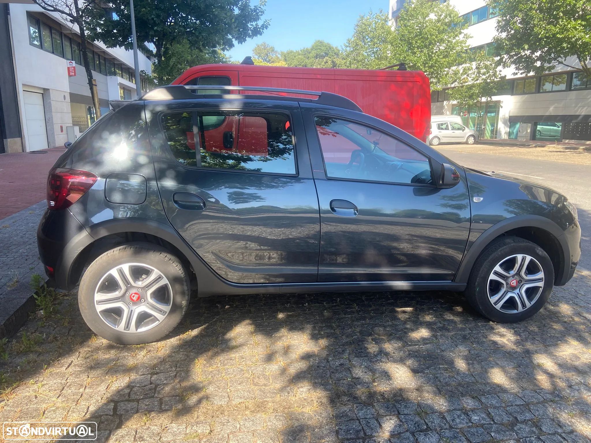 Dacia Sandero 0.9 TCe Stepway - 1