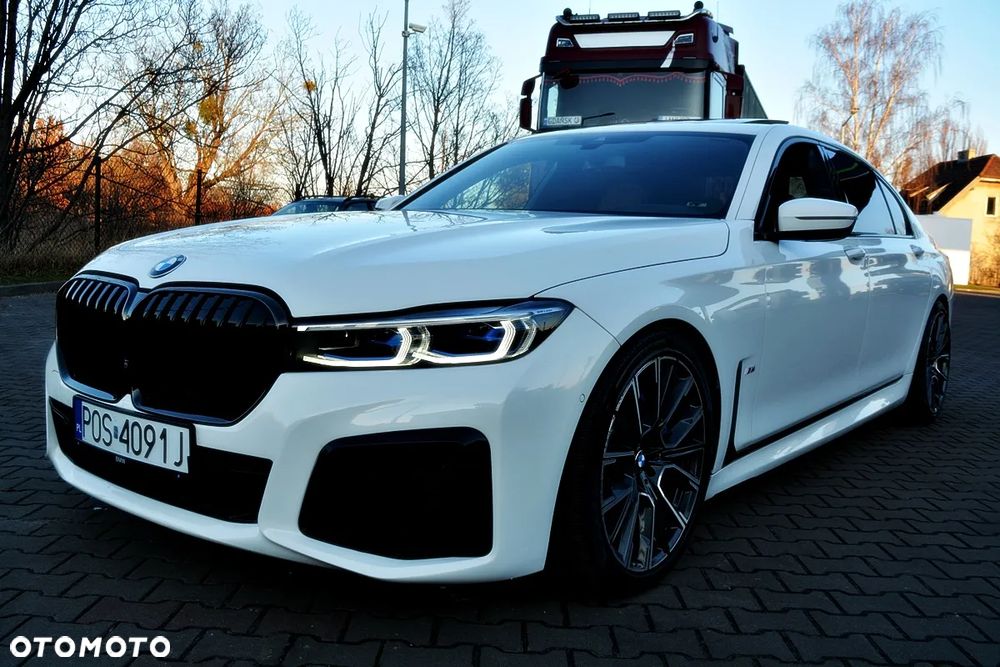 BMW Seria 7 750Li xDrive - 28