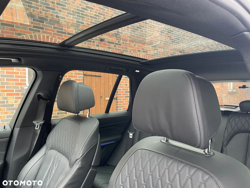 BMW X5 xDrive40d - 23