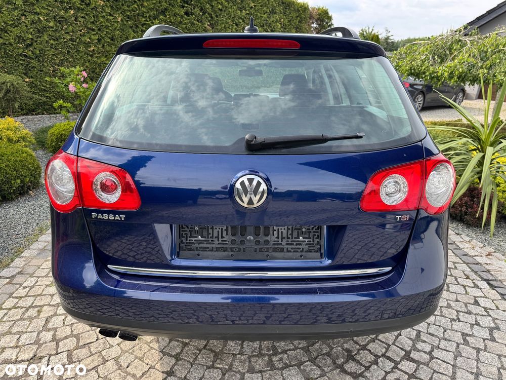Volkswagen Passat - 15