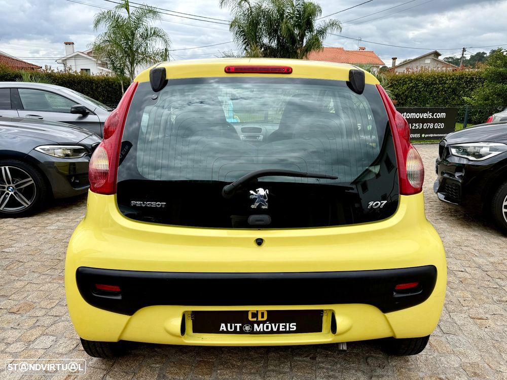 Peugeot 107 1.0 Urban - 3