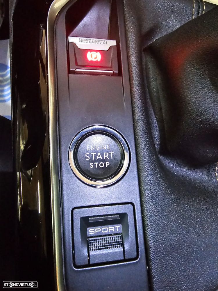 Peugeot 3008 BlueHDi 130 Stop & Start EAT8 GT - 19