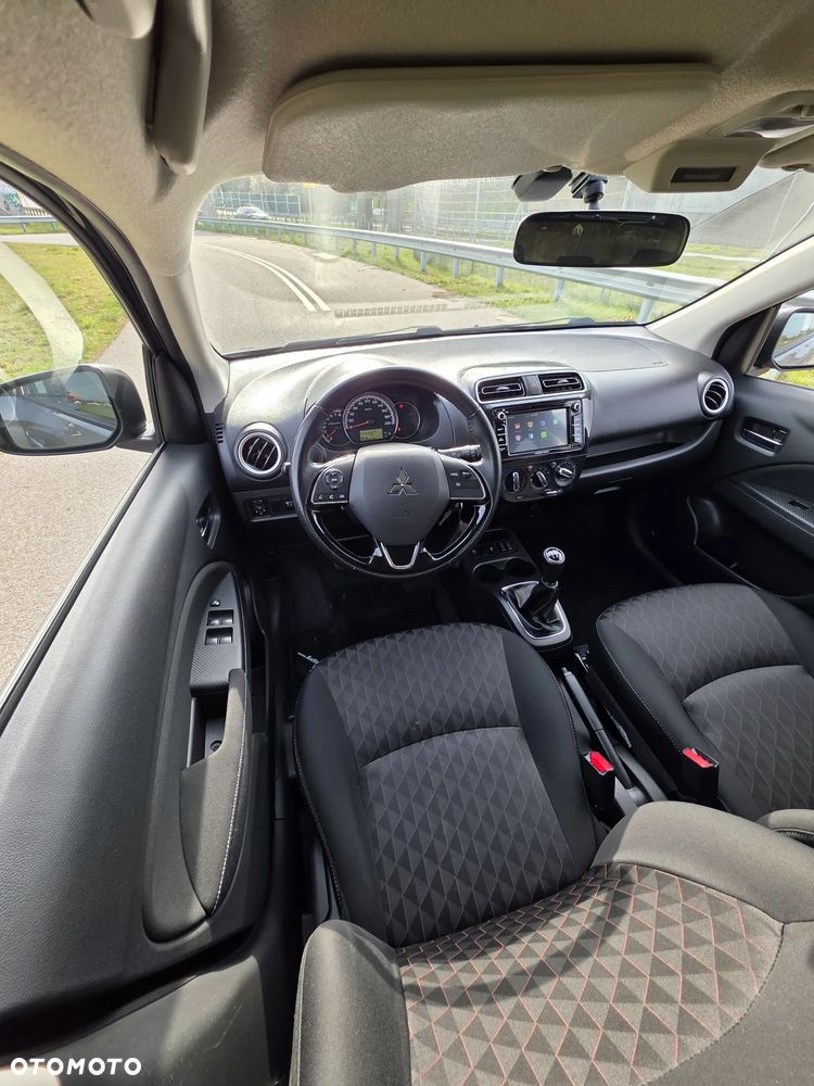 Mitsubishi Space Star AS&G 1.2 Spirit+ Black - 14