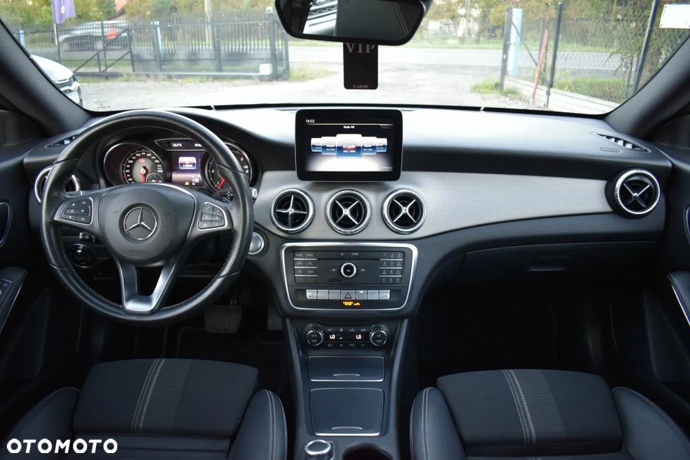 Mercedes-Benz CLA Shooting Brake 220 d 7G-DCT - 8