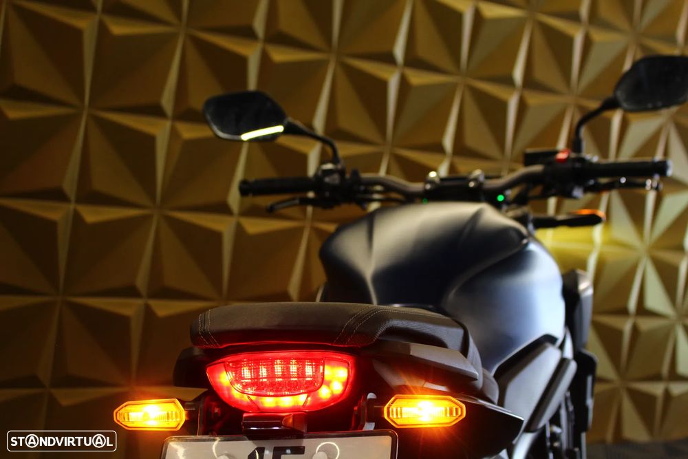 Honda CB 650R E-Clutch - 8