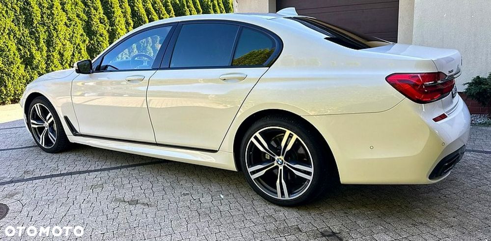 BMW Seria 7 - 37