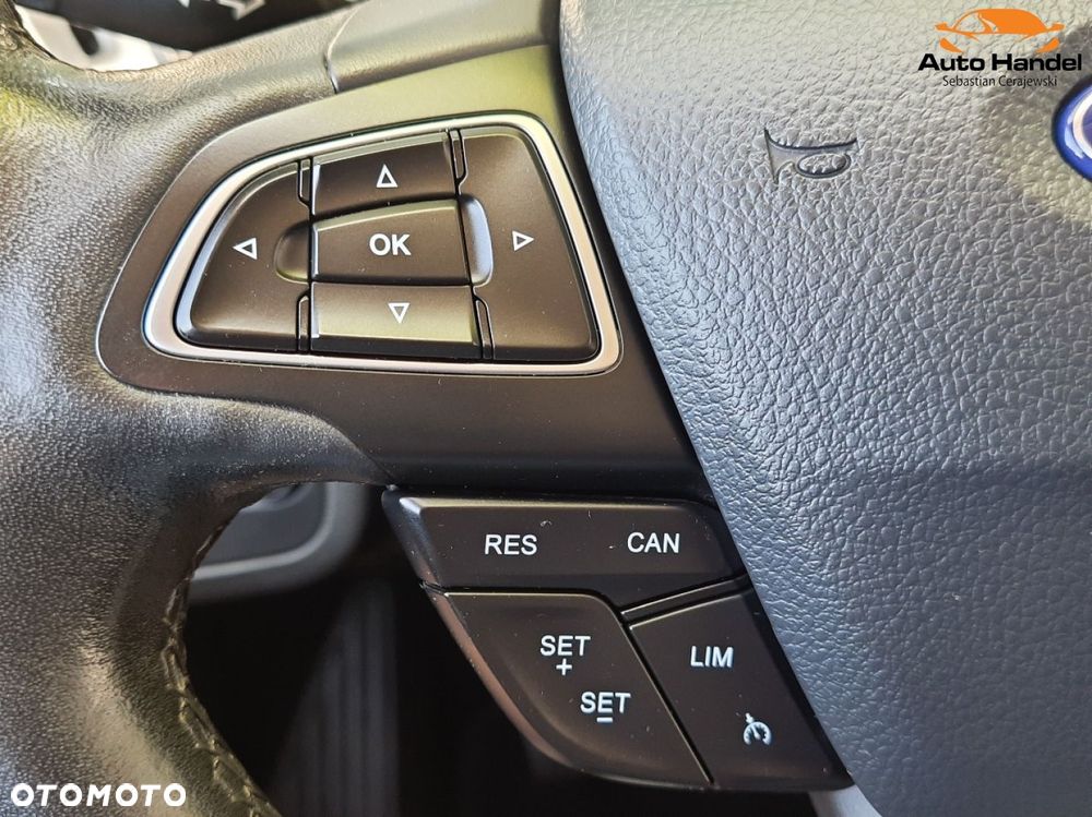 Ford Kuga 1.5 EcoBoost 2x4 Titanium - 23