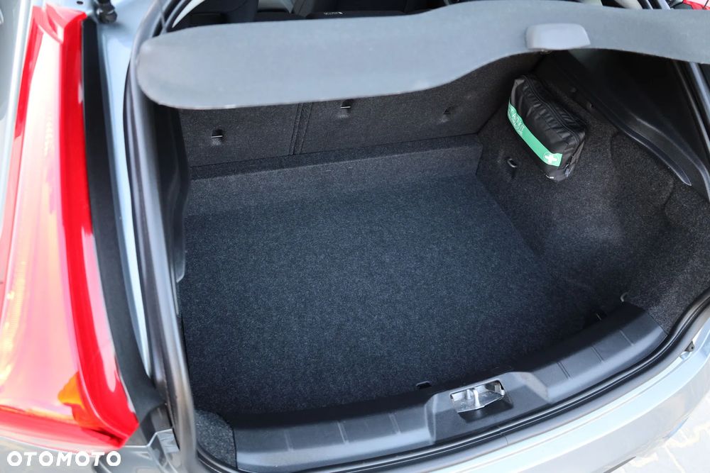 Volvo V40 T2 Drive-E Kinetic - 31