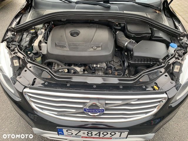 Volvo XC 60 T6 AWD Geartronic Summum - 19