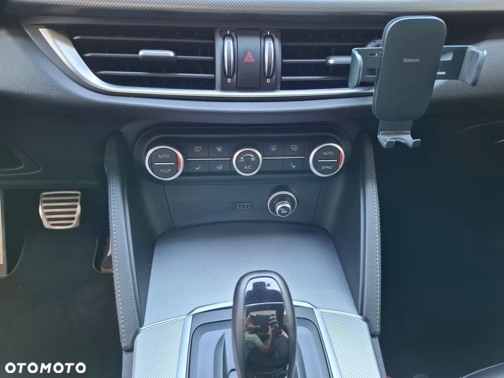 Alfa Romeo Stelvio 2.0 Turbo B-Tech Edition Q4 - 21