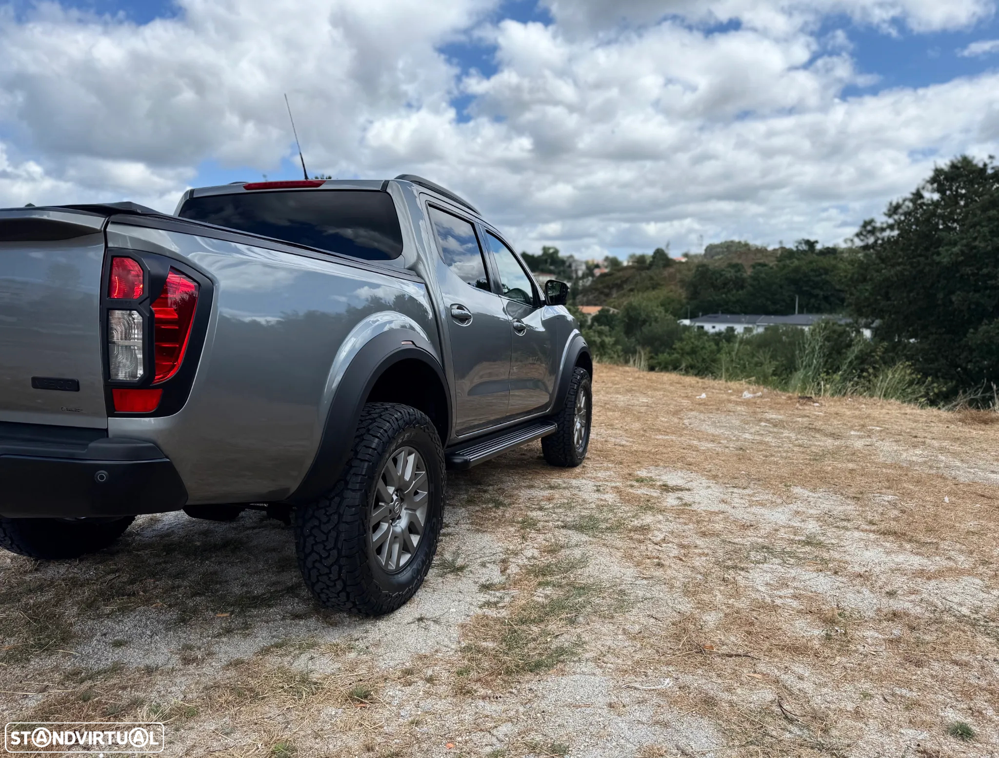 Nissan Navara 2.3 dCi CD 4WD Tekna Auto - 11