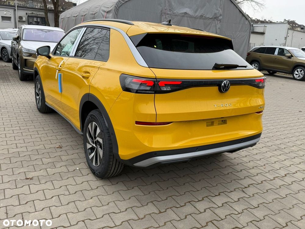 Volkswagen T-Roc - 4