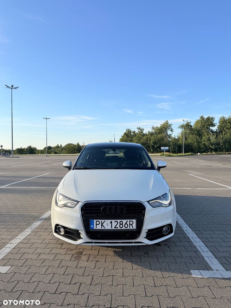 Audi A1 Sportback 1.4 TFSI Ambition S tronic - 2