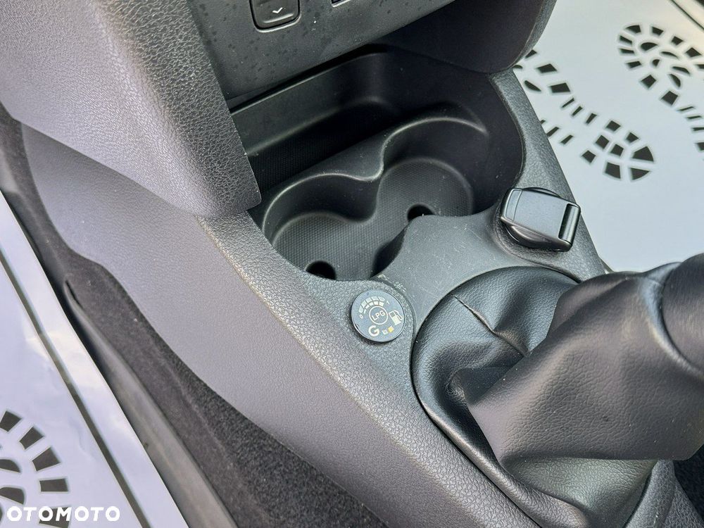 Dacia Logan - 27