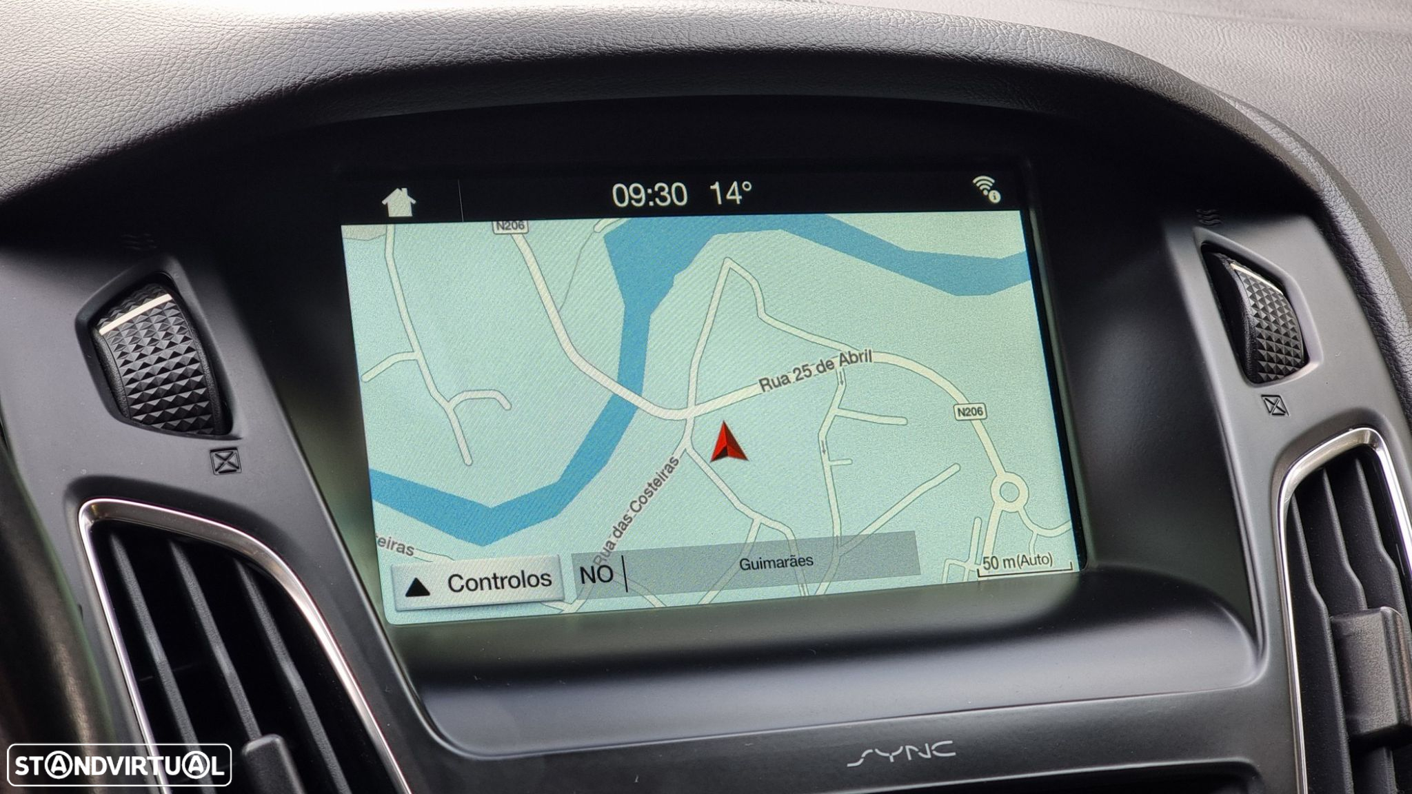 Ford Focus 1.0 EcoBoost Business - 18