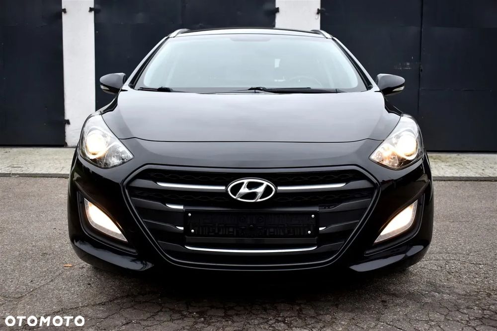 Hyundai i30 Kombi 1.6 CRDI Passion Plus - 2
