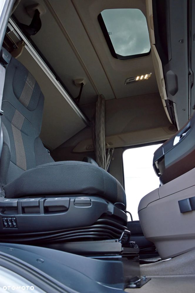 DAF XG+ 530 / ZF INTARDER / ALCANTARA /KLIMA POST. / FULL LED / PRZETWORNICA / WENT. FOTEL! - 27