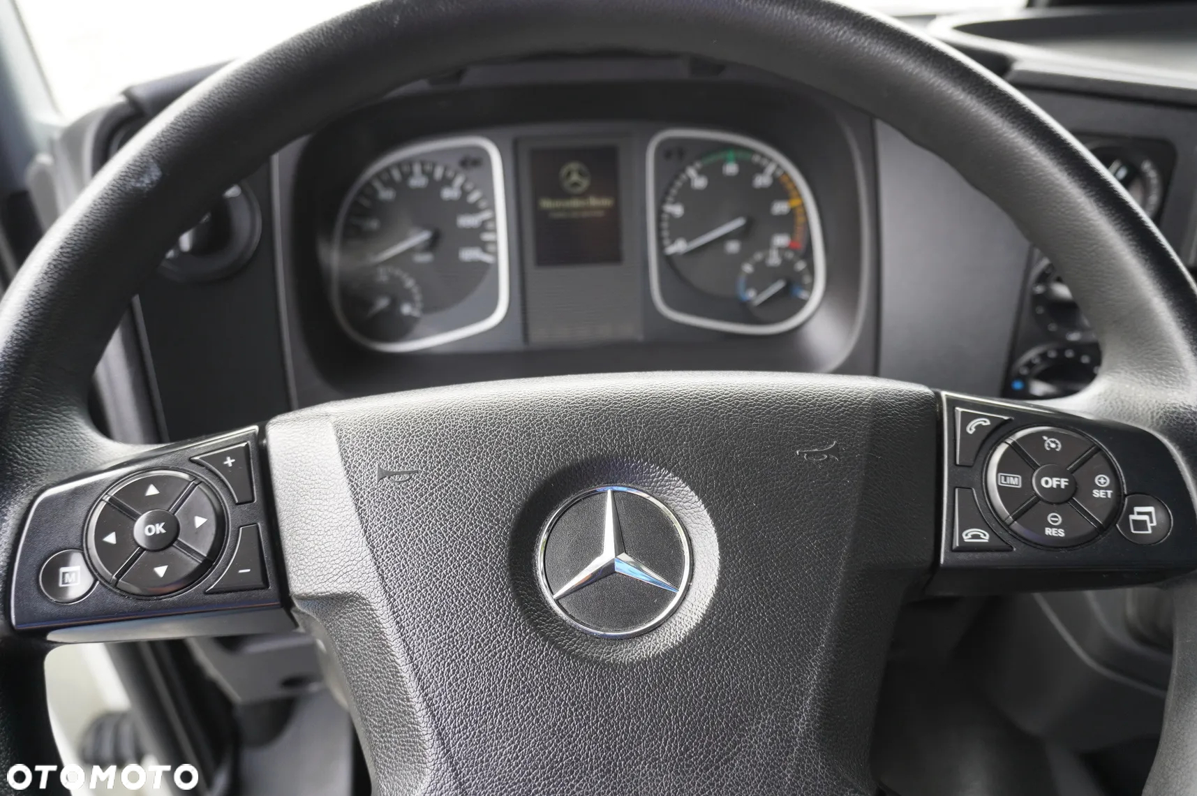 Mercedes-Benz Atego 1530 E6 chłodnia Lamberet 17 palet / ładowność 7t - 20