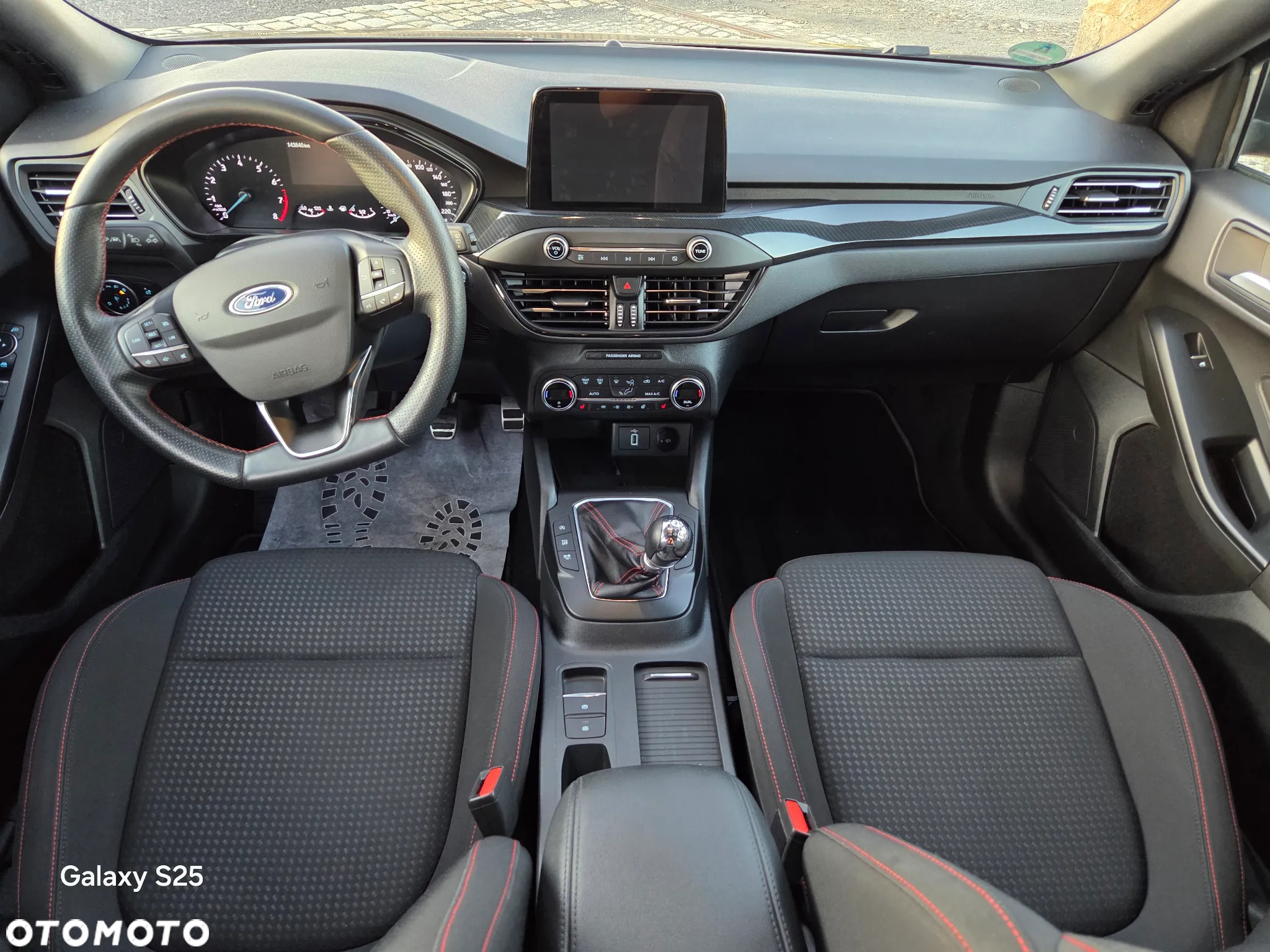 Ford Focus 1.0 EcoBoost Hybrid ST-LINE - 5