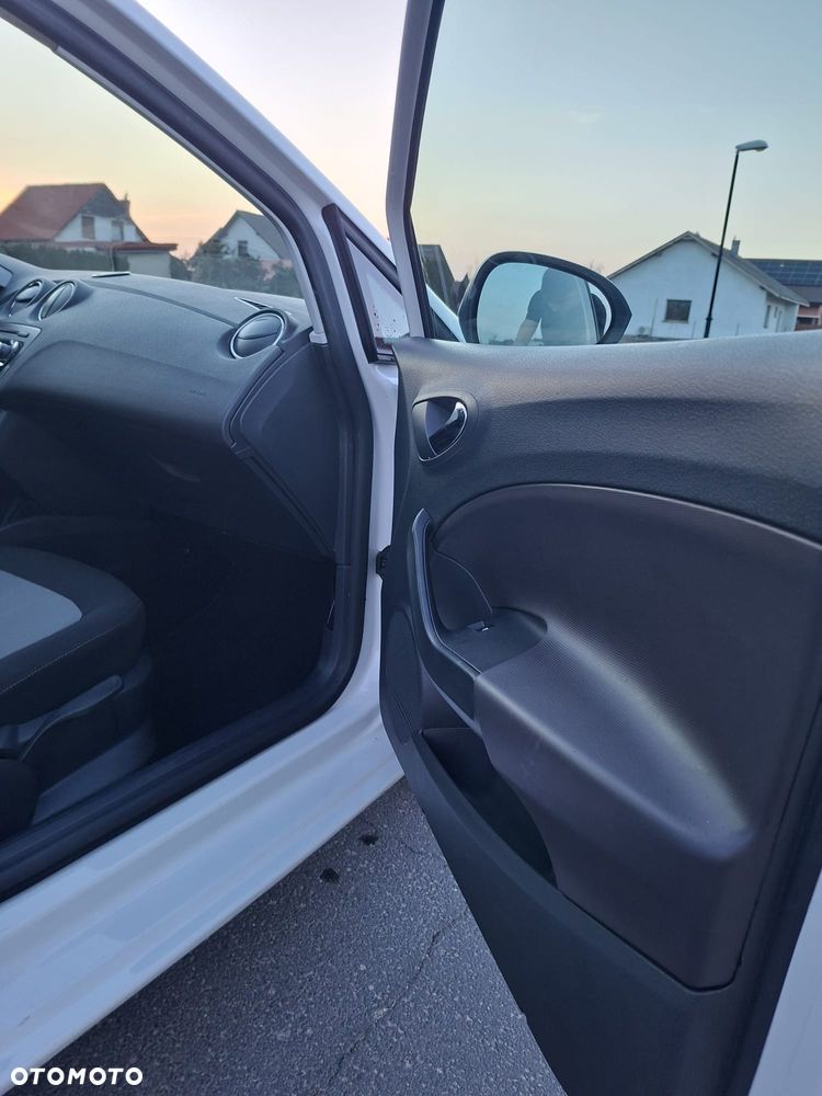 Seat Ibiza 1.4 16V Reference Salsa - 24