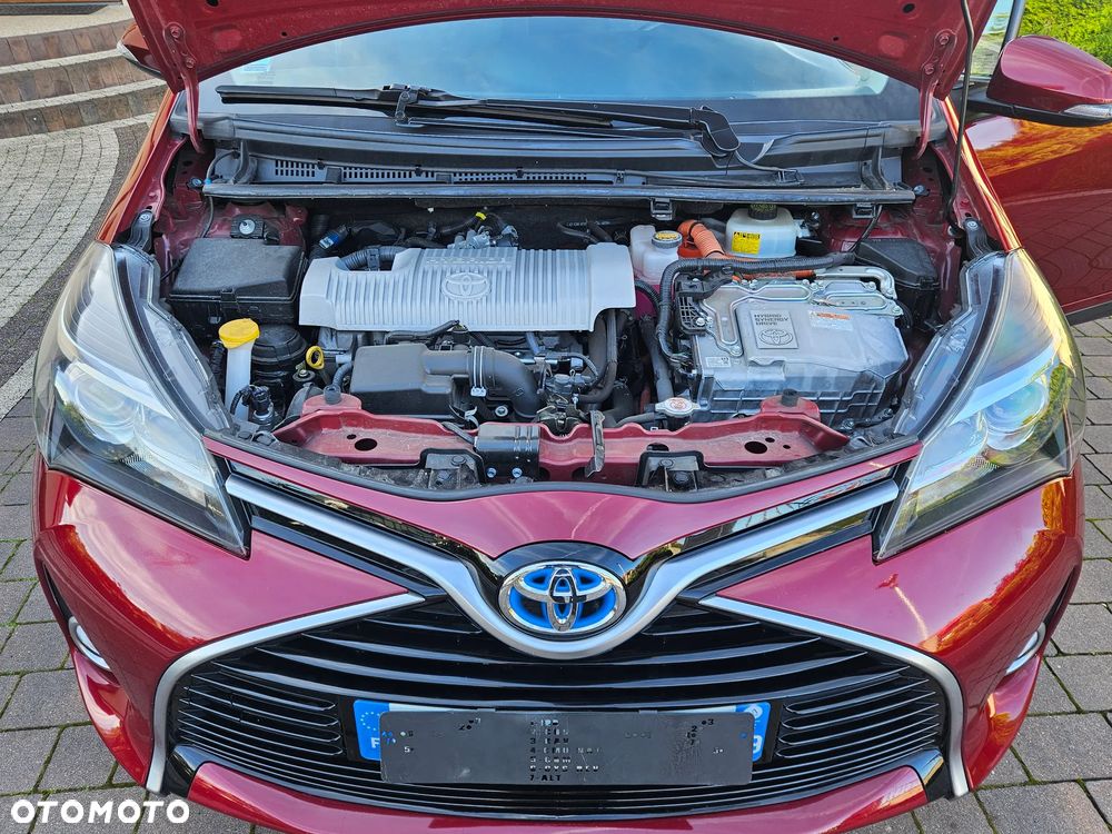 Toyota Yaris Hybrid 1.5 VVT-i Club - 17