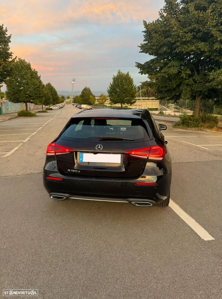 Mercedes-Benz A 180 d Style Plus - 19