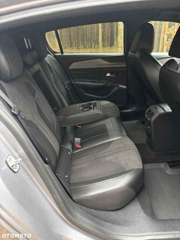 Peugeot 308 180 e-EAT8 GT - 19