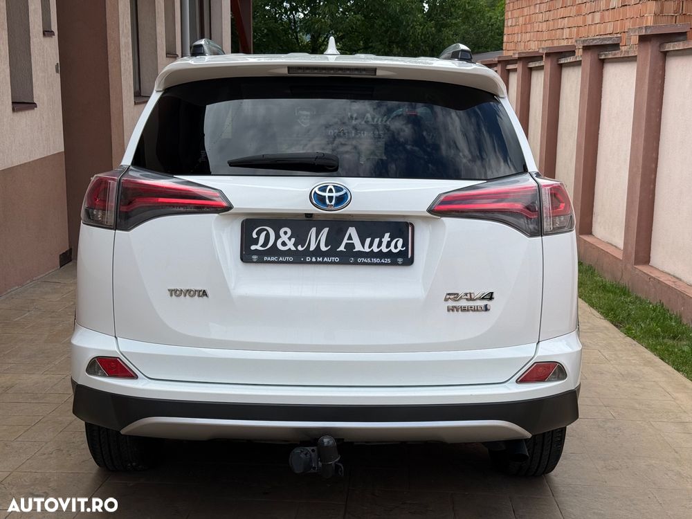 Toyota RAV4 - 10